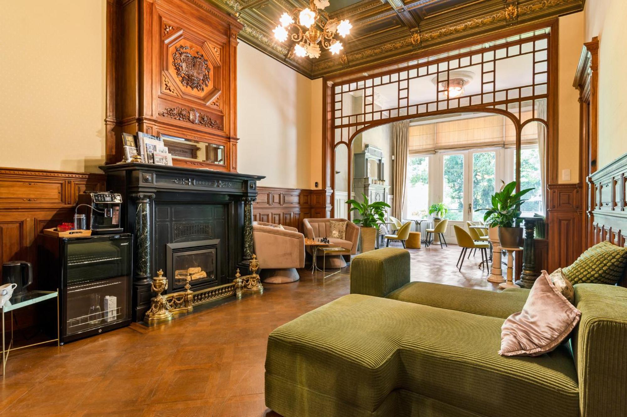 Baron Osy Second Street Appartement